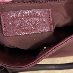 Bass Women's Wine Leather Shoulder Bag